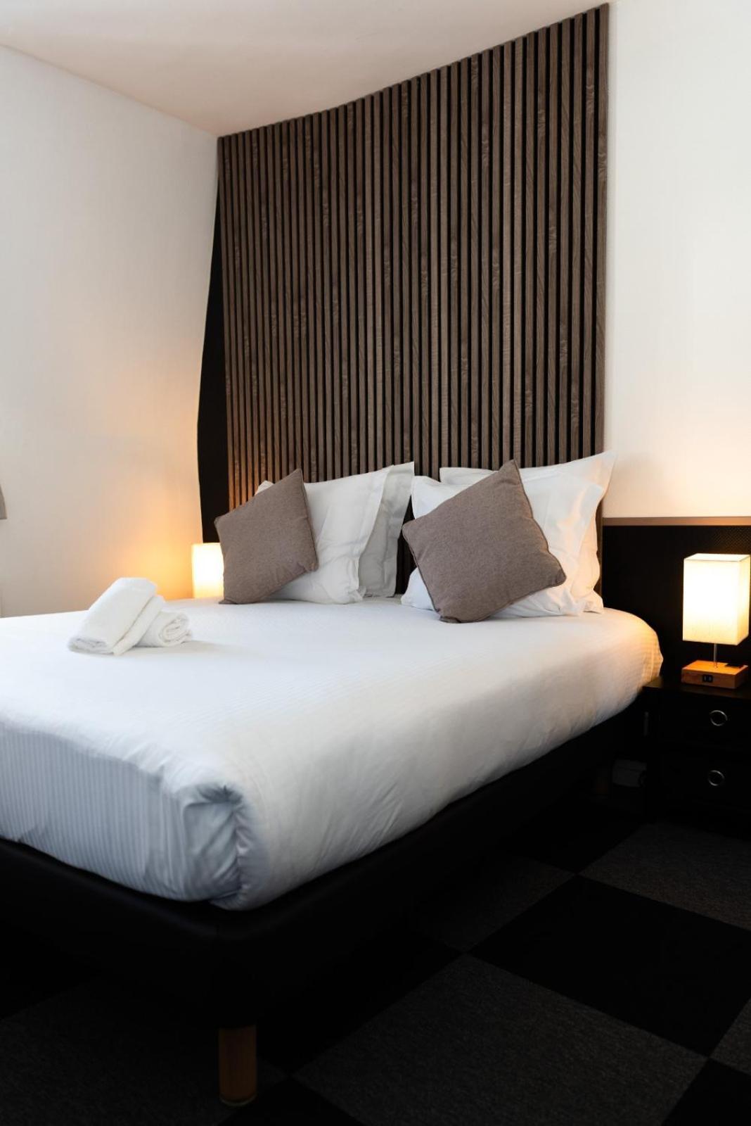 ברנאי Hotel Le Lion D'Or מראה חיצוני תמונה