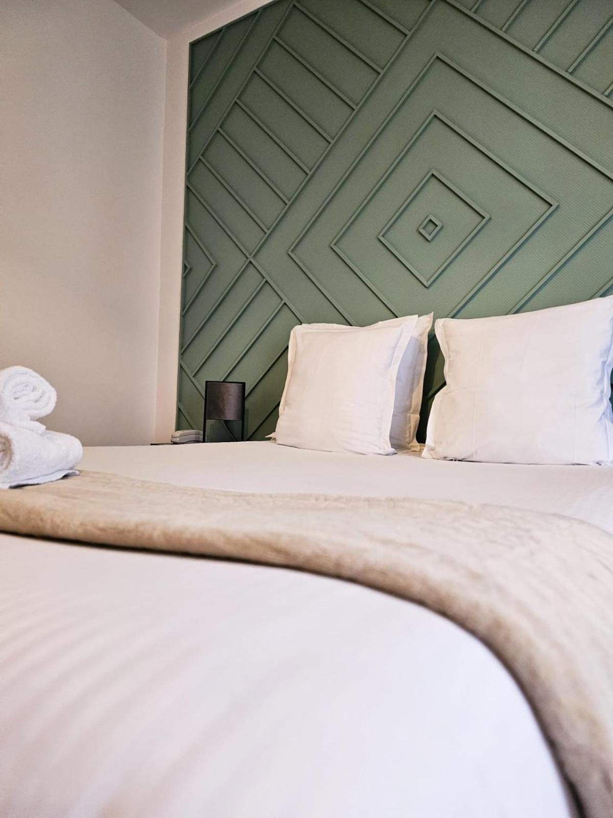 ברנאי Hotel Le Lion D'Or מראה חיצוני תמונה