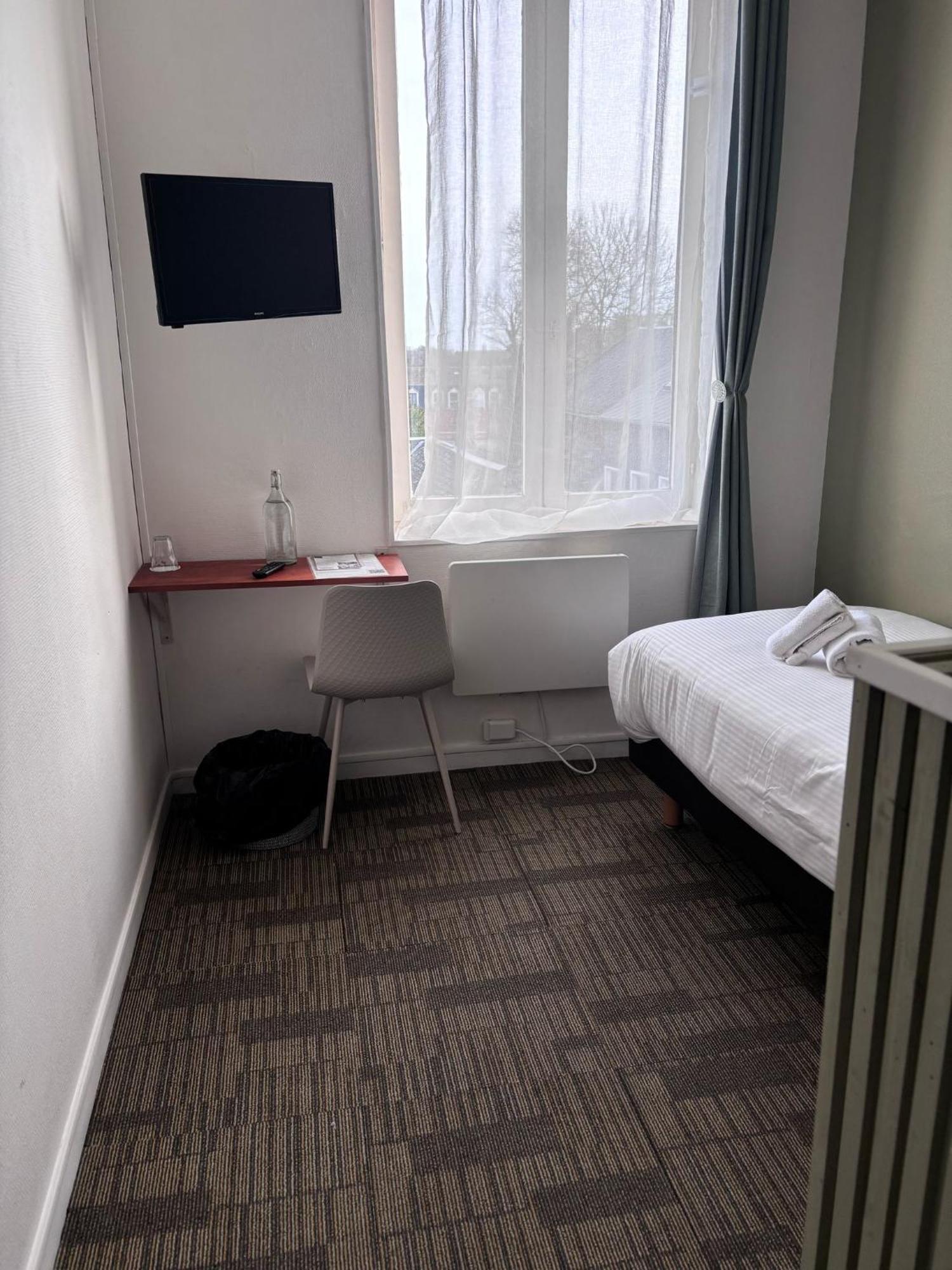 ברנאי Hotel Le Lion D'Or מראה חיצוני תמונה