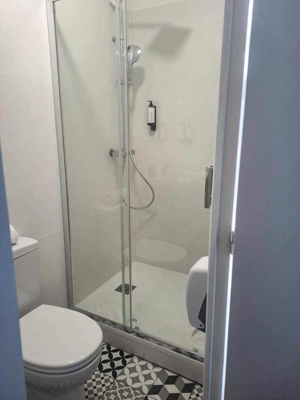 ברנאי Hotel Le Lion D'Or מראה חיצוני תמונה